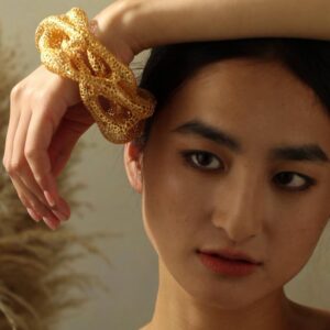 Braided twists Hollow-Out Bangle