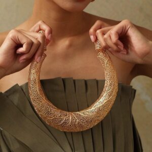 Hollow Out Ajustable Chocker