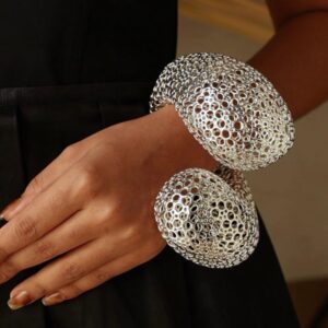 Hollow Out Bubble Bangle